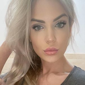 Meet your Posher, Joanna